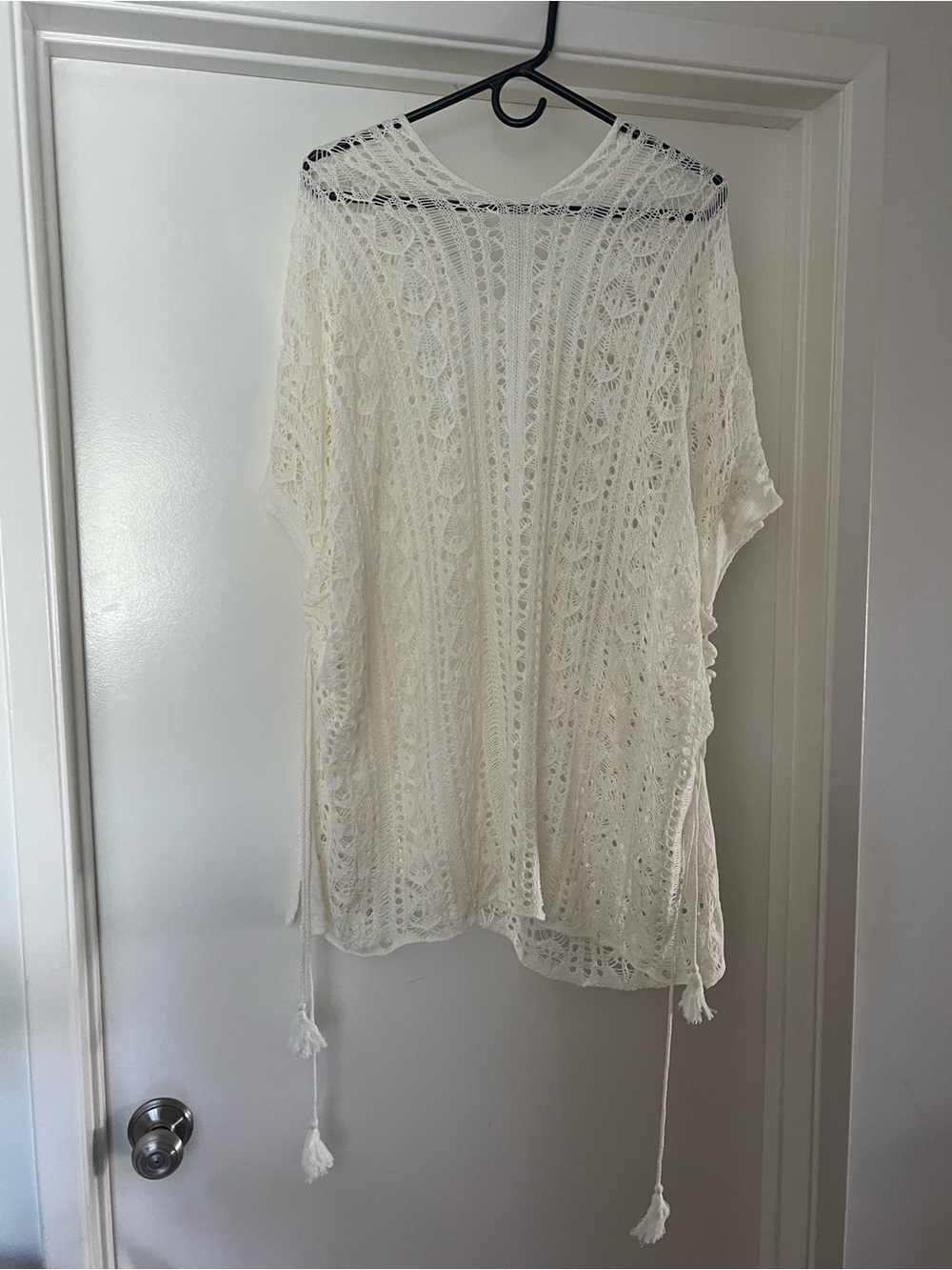 Cupshe Ivory Crochet Openwork Poncho with Tassel Ties